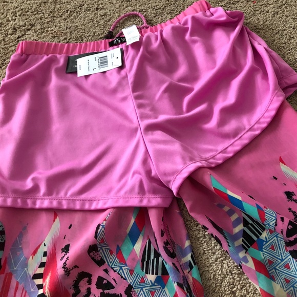 Fun Printed Sheer Short Pants - Picture 4 of 4